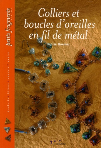 Image de l'objet « COLLIERS ET BOUCLES D'OREILLE EN FIL DE METAL »