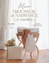 Image de l'objet « TROUSSEAU DE NAISSANCE A COUDRE »